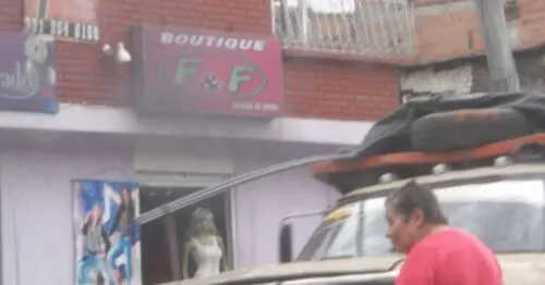 BOUTIQUE F & F BOUTIQUE F & F